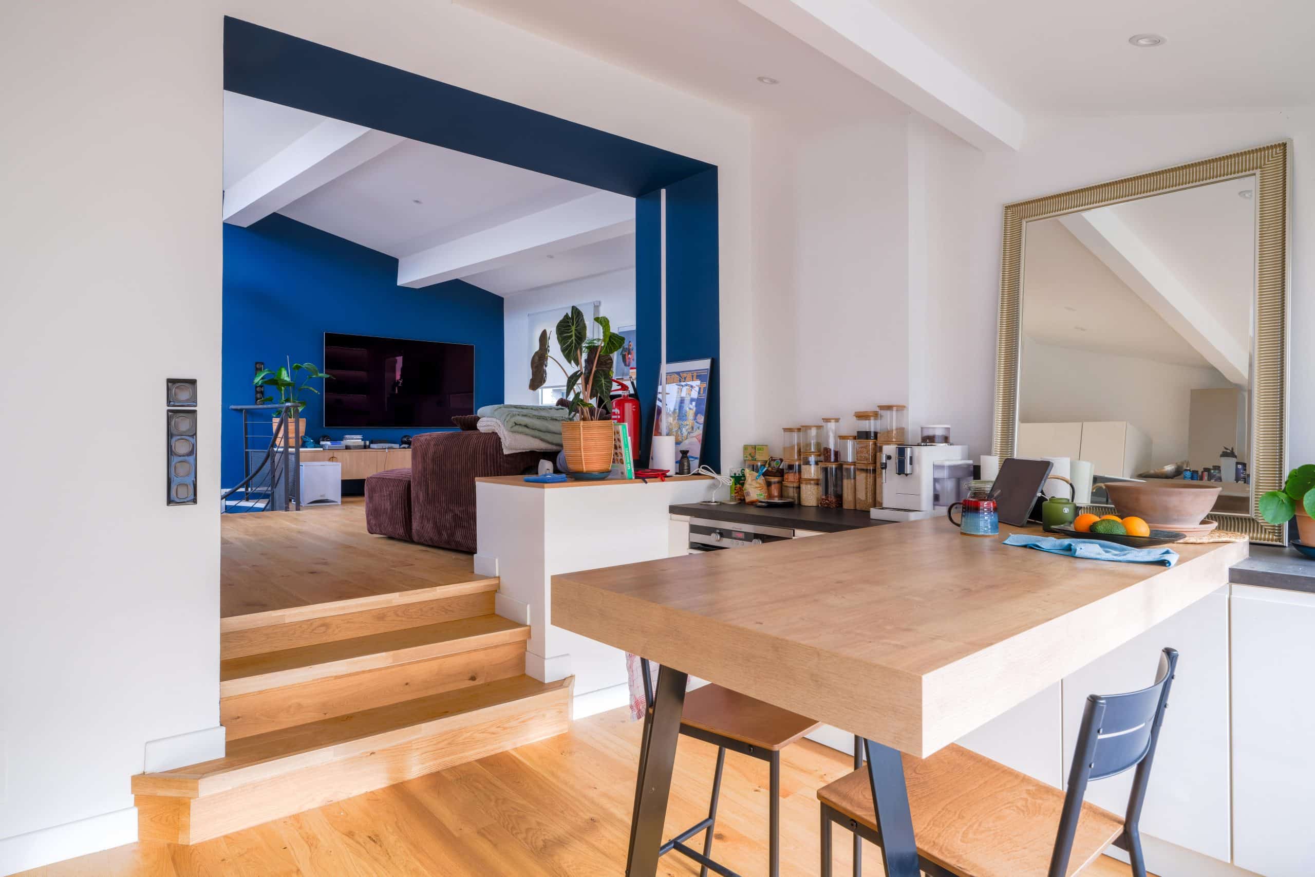 projet-laube-montpellier-amenagement-decoration-sur-mesure-parquet-decor-contemporain-renovation-verrière-courbe-cabinet-curiosite-agencement-cuisine-bois