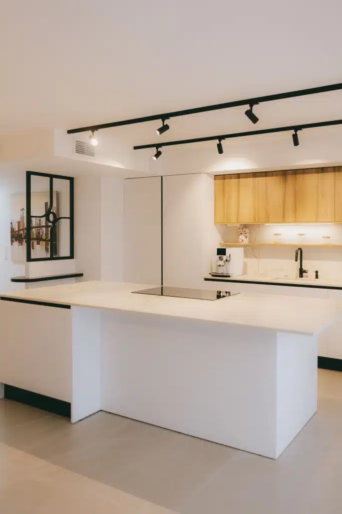 cuisine sur mesure agence dugas 10 cuisine sur mesure marbre blanc et bois agence dugas